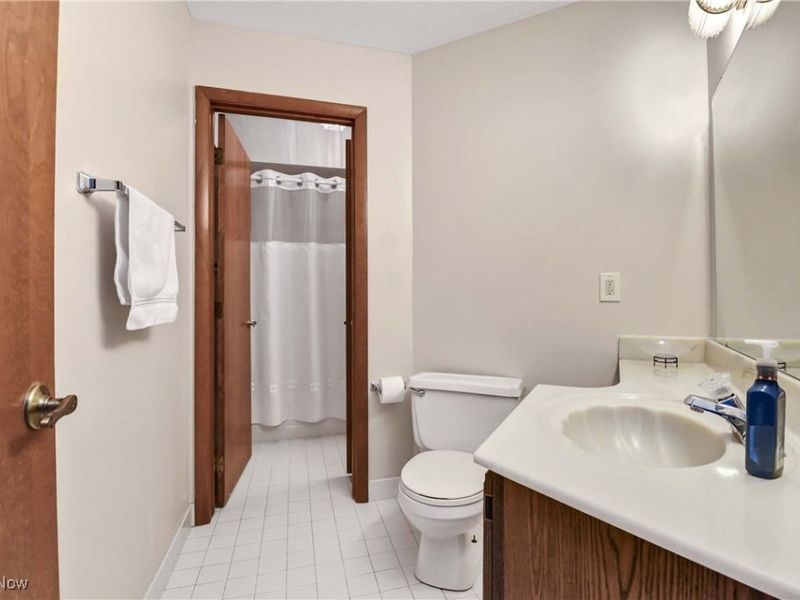 4397 Prestwick Crossing, Westlake, OH 44145 Photo 31