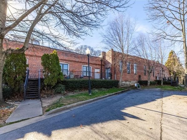 644 Wells Street SW, Unit 16, Atlanta, GA 30310