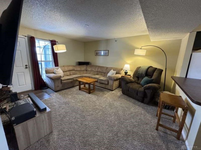 15 S Shafer Street, Unit 608, Athens, OH 45701 Photo 3