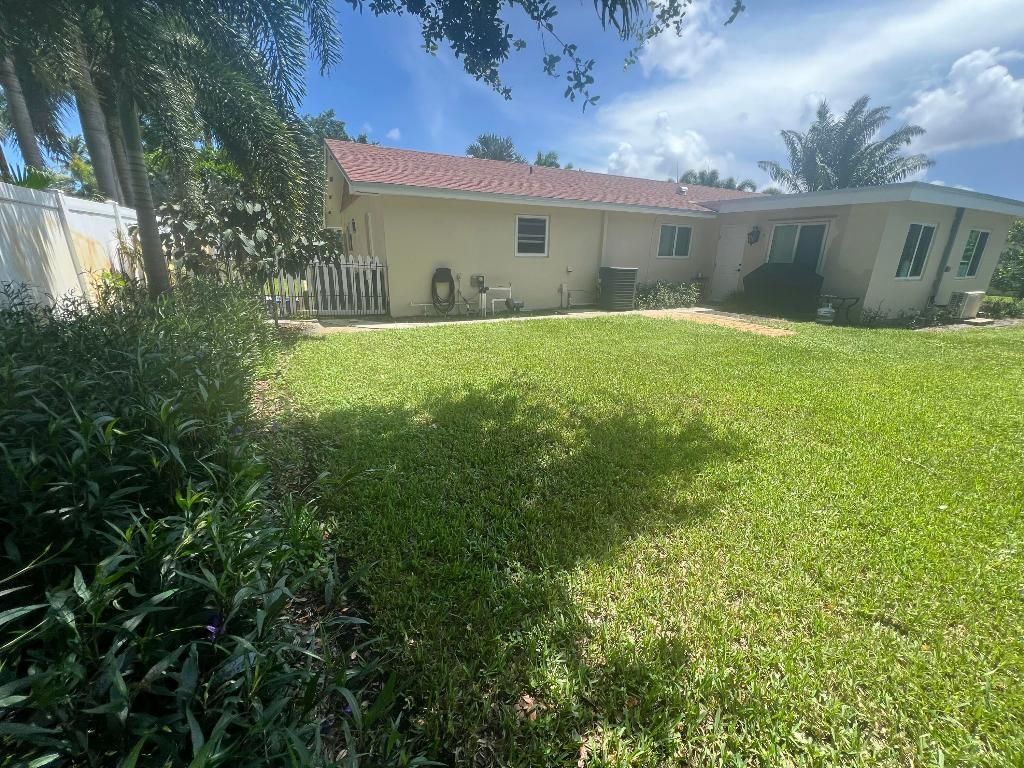 2081 Joy Rene Lane, North Palm Beach, FL 33408 Photo