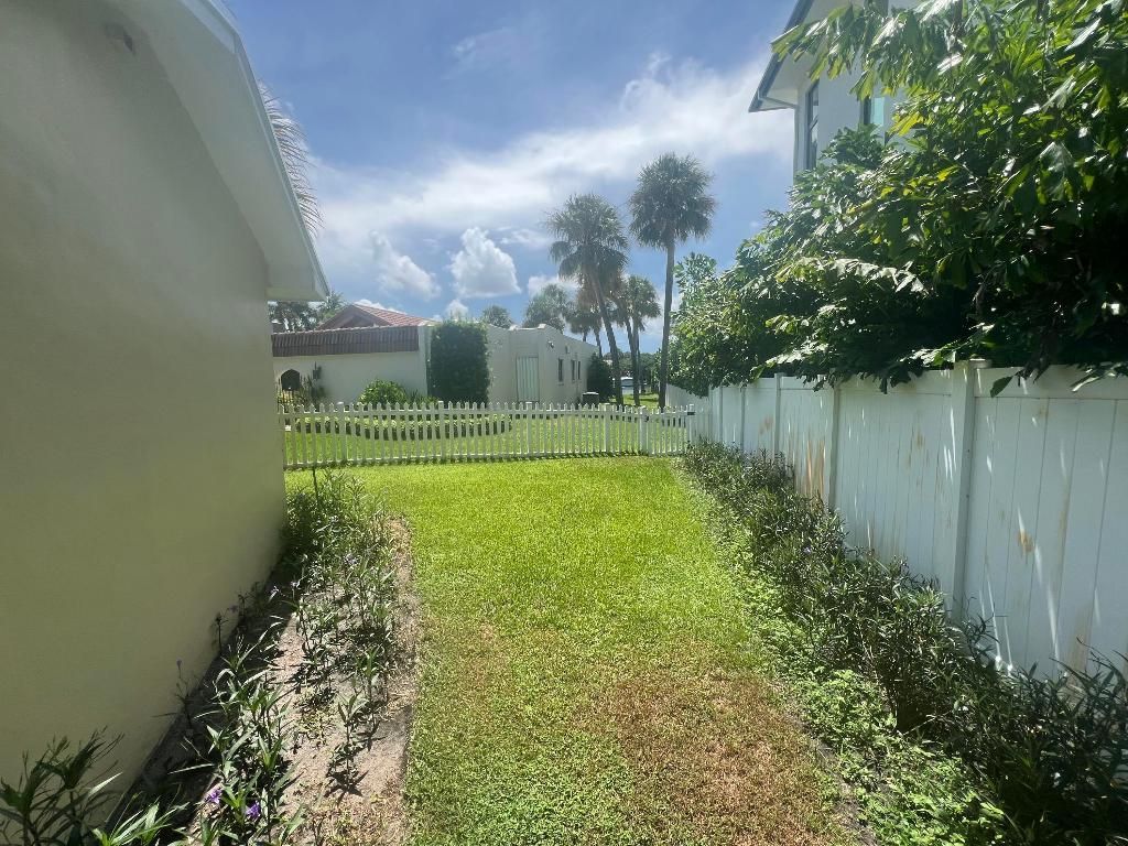 2081 Joy Rene Lane, North Palm Beach, FL 33408 Photo