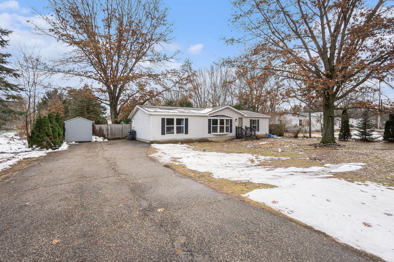 64919 30th Street, Lawton, MI 49065 Main Photo