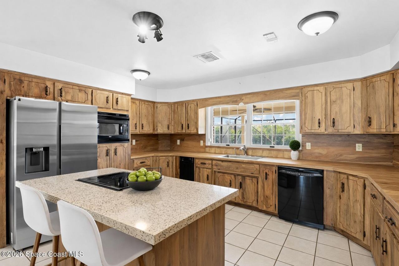 835 Sunswept Road Ne, Palm Bay, FL 32905 Photo