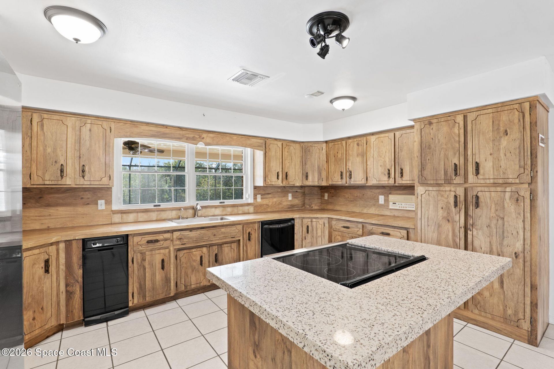 835 Sunswept Road Ne, Palm Bay, FL 32905 Photo