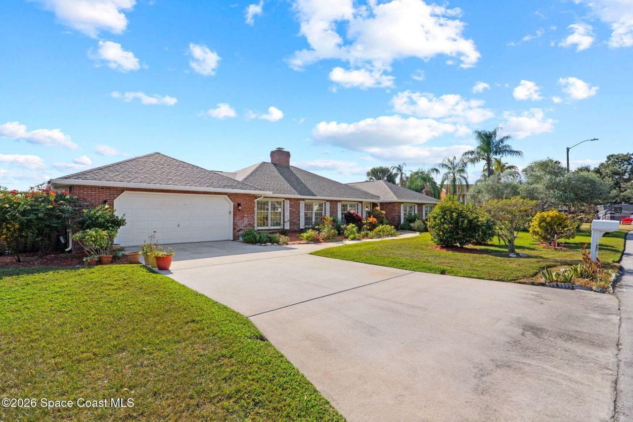 835 Sunswept Road Ne, Palm Bay, FL 32905 Photo