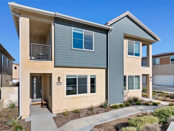 27226 Red Willow Court, Valencia, CA 91381