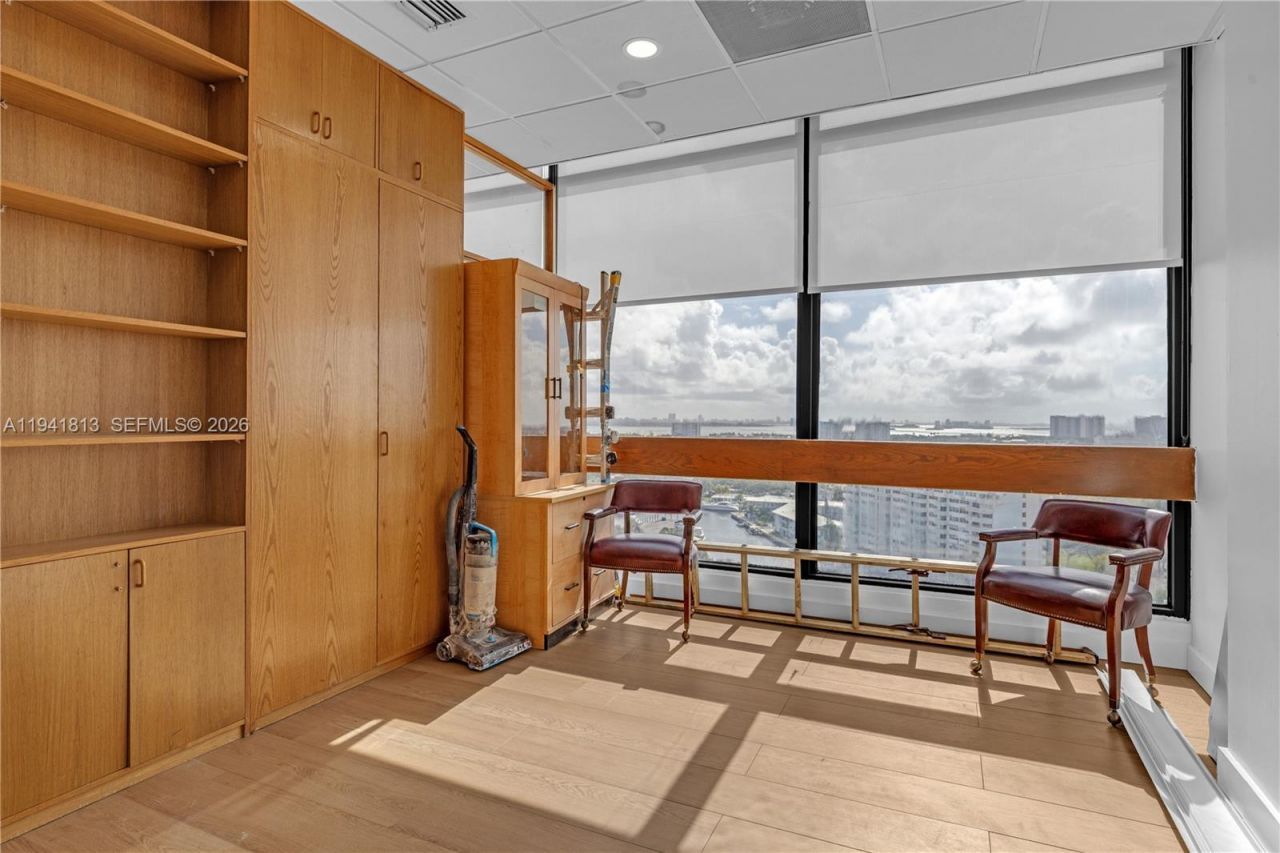 13499 Biscayne Blvd, Unit CUT-1-2-3, North Miami, FL 33181 Photo