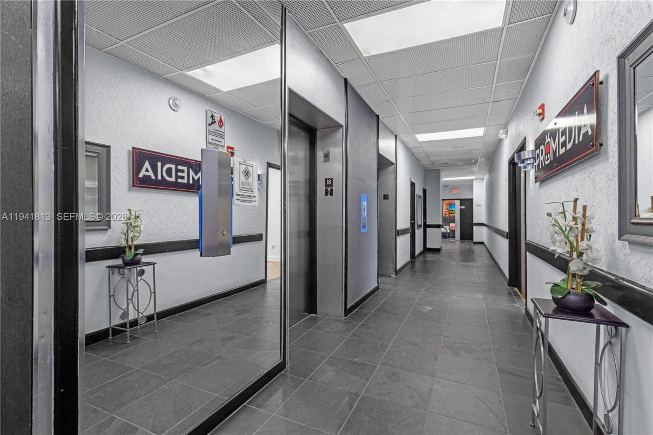 13499 Biscayne Blvd, Unit CUT-1-2-3, North Miami, FL 33181 Photo