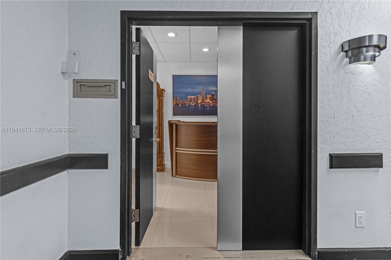 13499 Biscayne Blvd, Unit CUT-1-2-3, North Miami, FL 33181 Photo