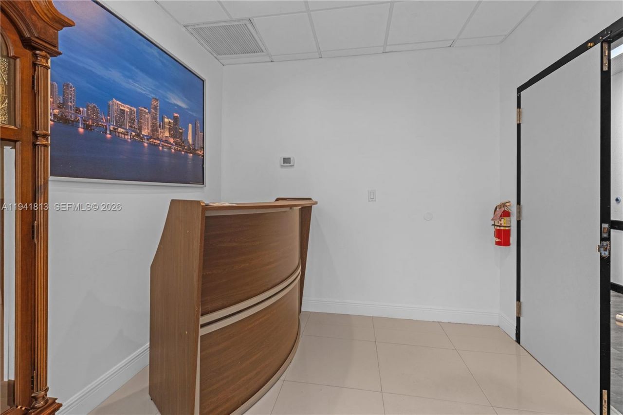 13499 Biscayne Blvd, Unit CUT-1-2-3, North Miami, FL 33181 Photo