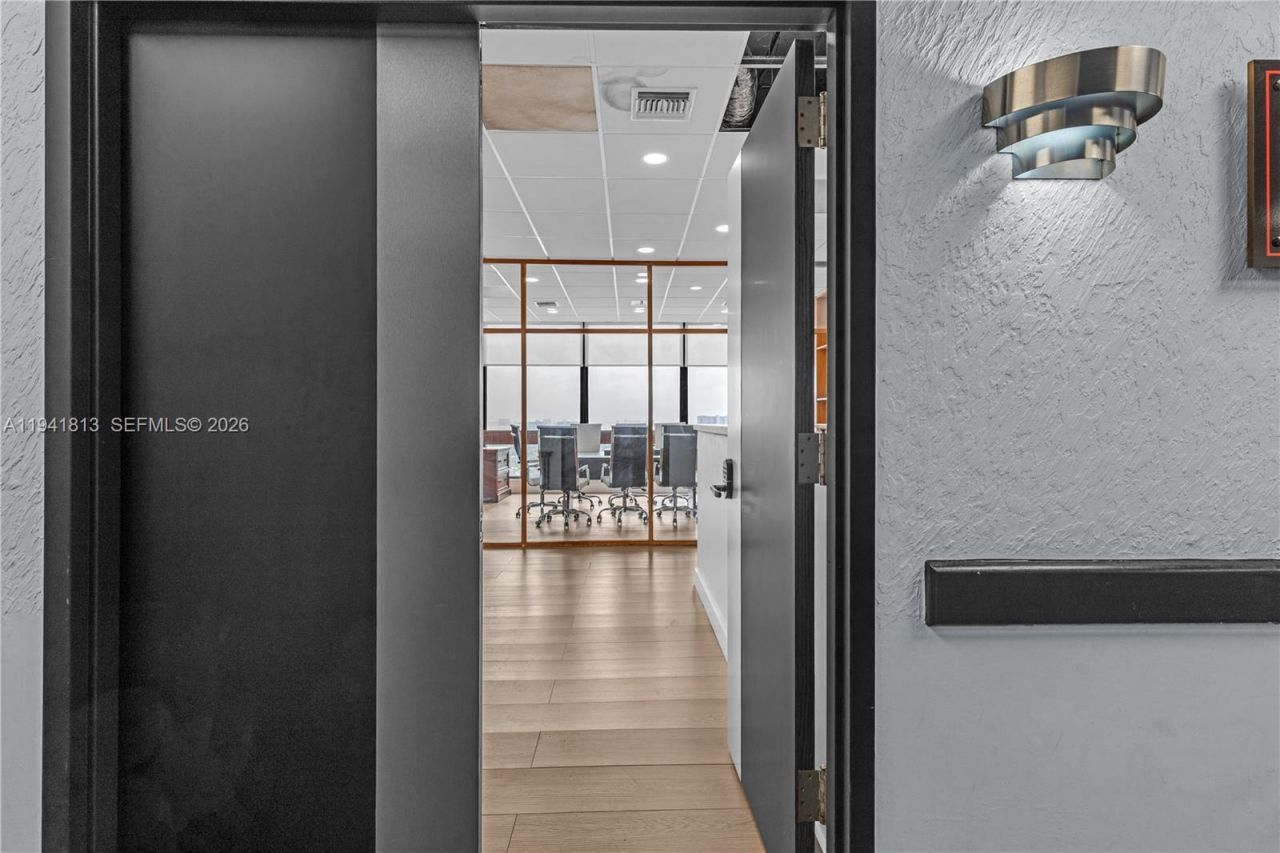 13499 Biscayne Blvd, Unit CUT-1-2-3, North Miami, FL 33181 Photo