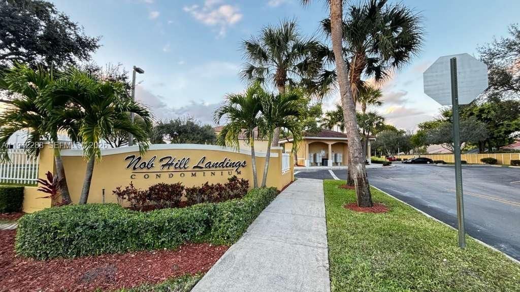 9905 Westwood Dr, Unit 34-3, Tamarac, FL 33321 Photo