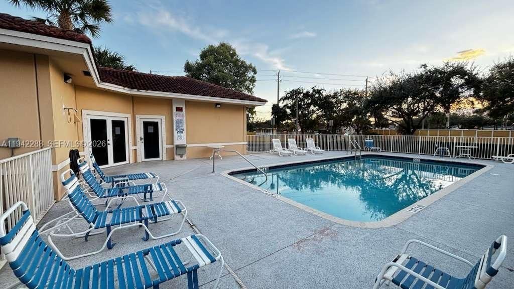 9905 Westwood Dr, Unit 34-3, Tamarac, FL 33321 Photo