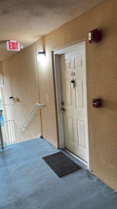 9905 Westwood Dr, Unit 34-3, Tamarac, FL 33321 Photo