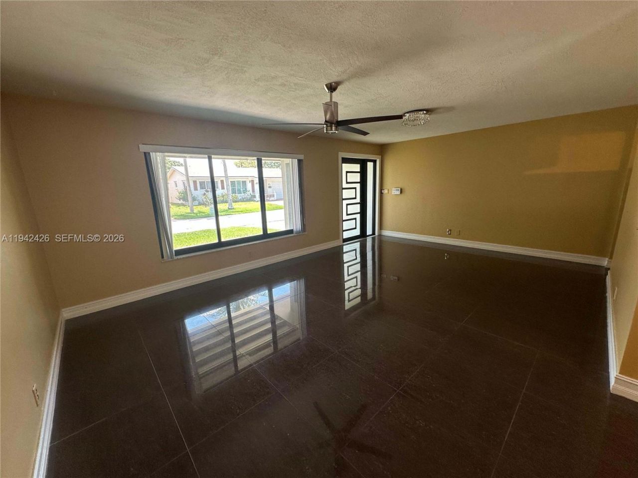 4701 NW 44th St, Tamarac, FL 33319 Photo