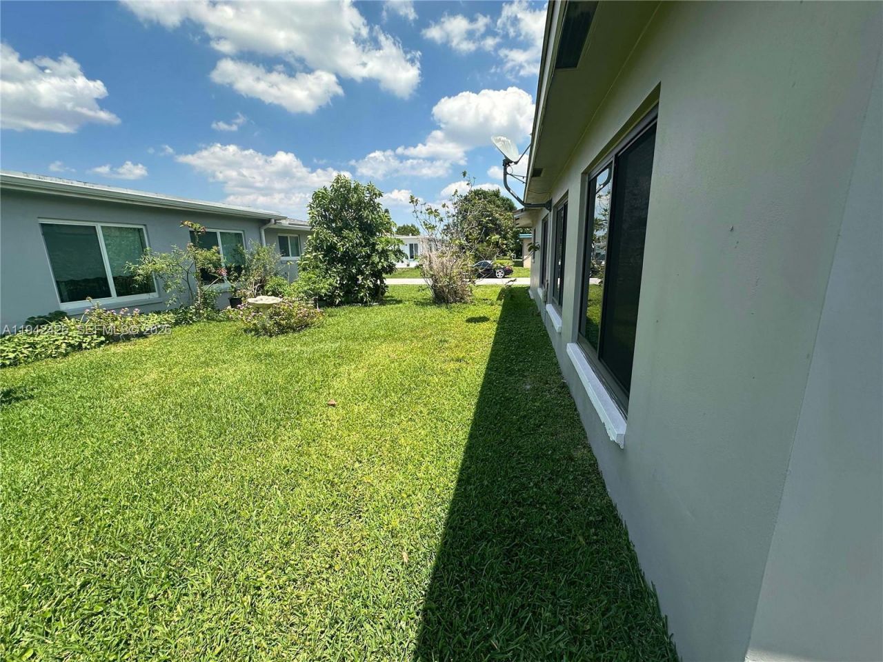 4701 NW 44th St, Tamarac, FL 33319 Photo