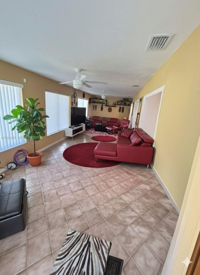 4701 NW 44th St, Tamarac, FL 33319 Photo