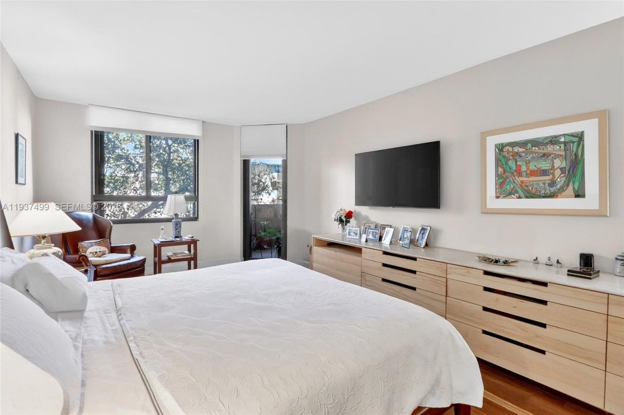 141 Crandon Blvd, Unit 338, Key Biscayne, FL 33149 Photo