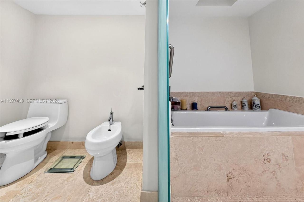 141 Crandon Blvd, Unit 338, Key Biscayne, FL 33149 Photo