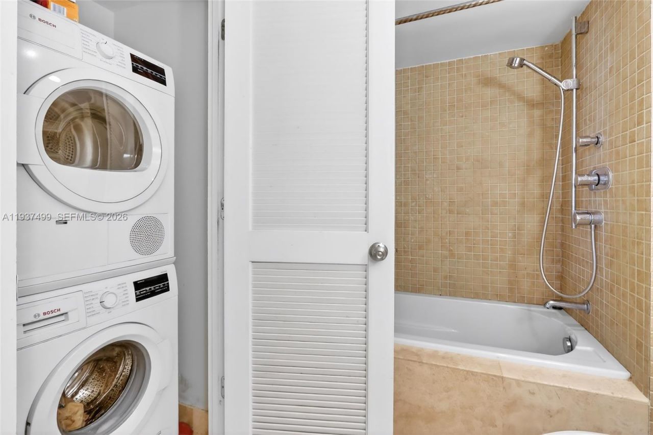 141 Crandon Blvd, Unit 338, Key Biscayne, FL 33149 Photo