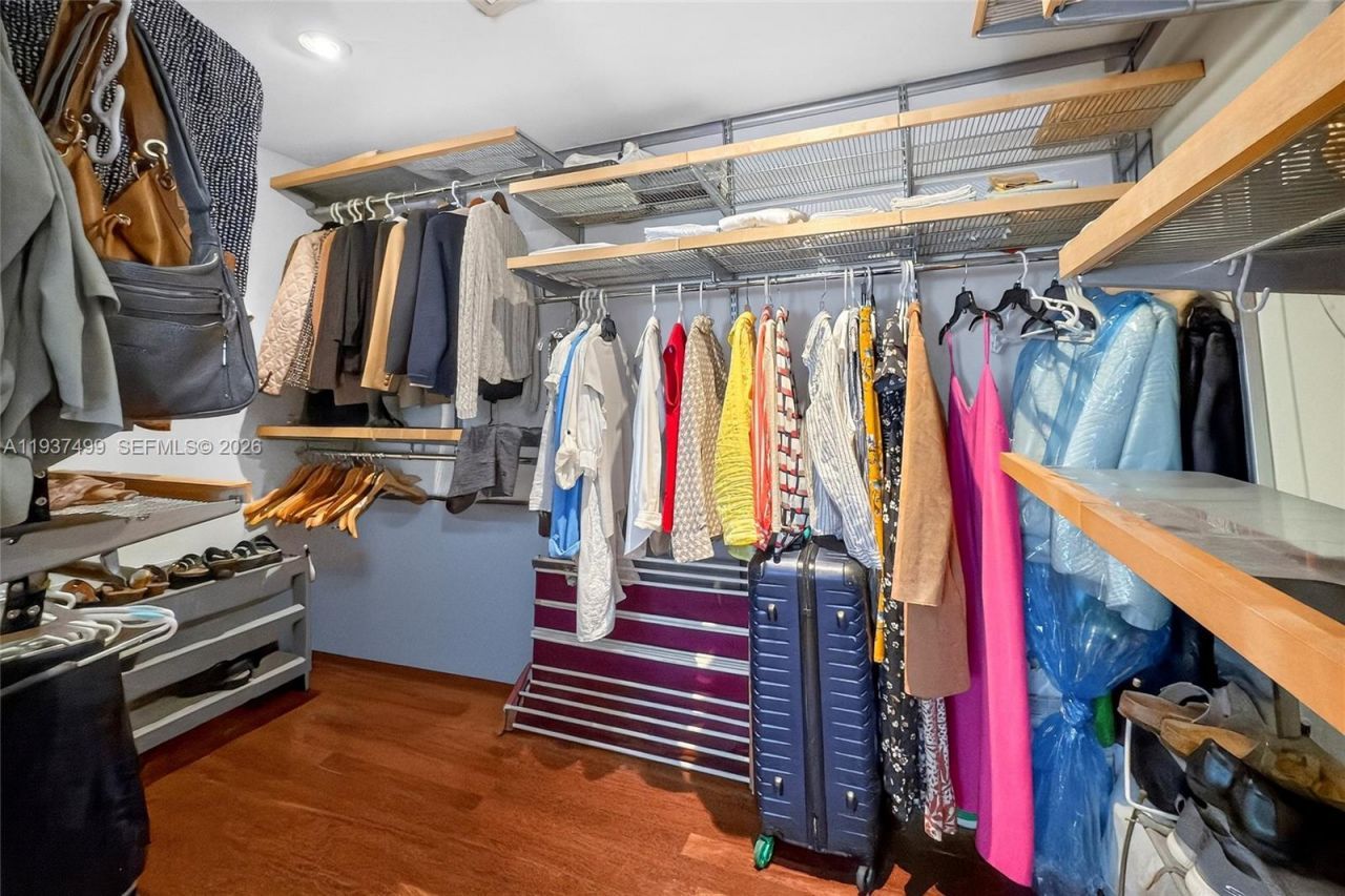 141 Crandon Blvd, Unit 338, Key Biscayne, FL 33149 Photo