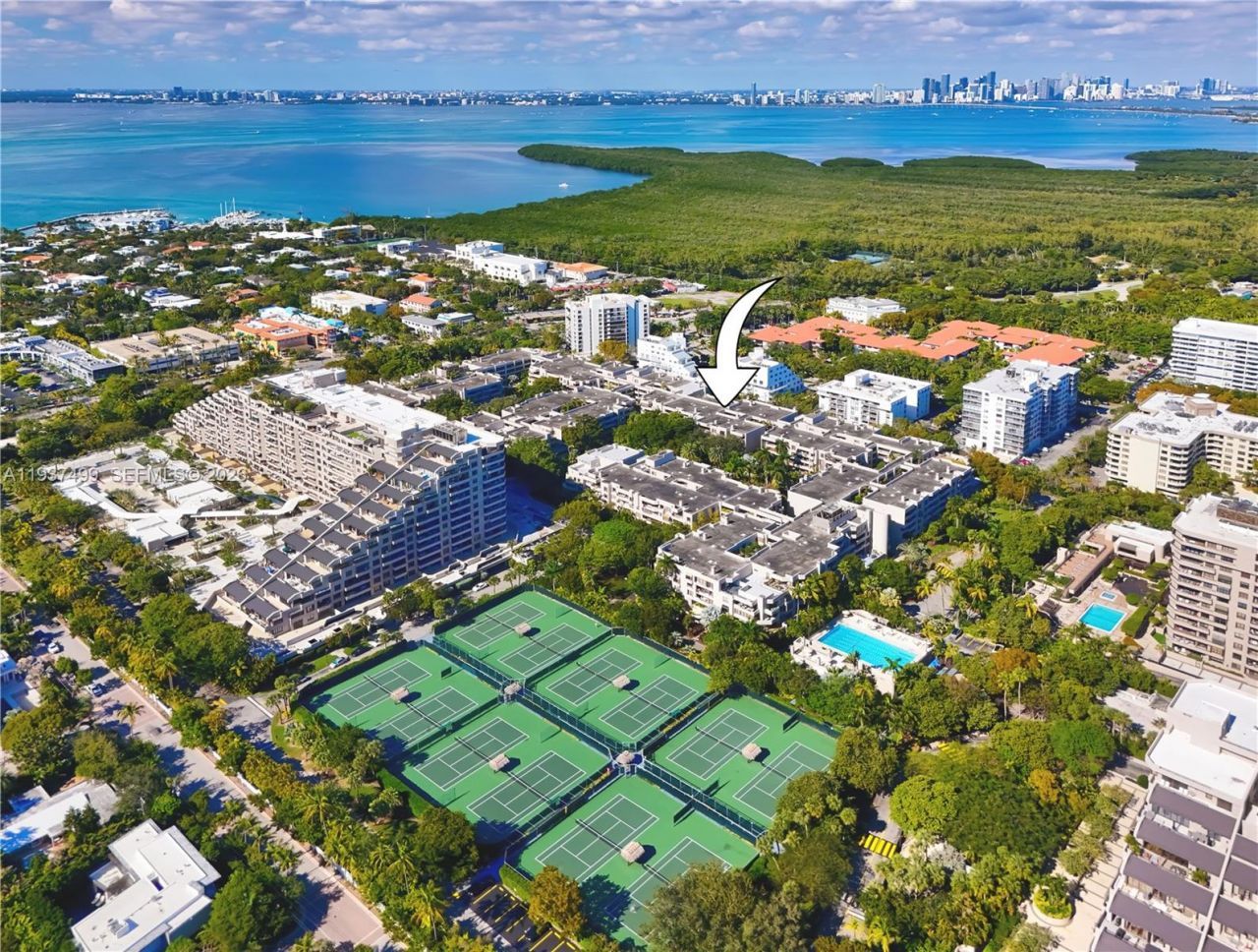 141 Crandon Blvd, Unit 338, Key Biscayne, FL 33149 Photo