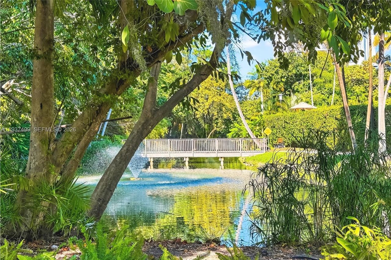 141 Crandon Blvd, Unit 338, Key Biscayne, FL 33149 Photo