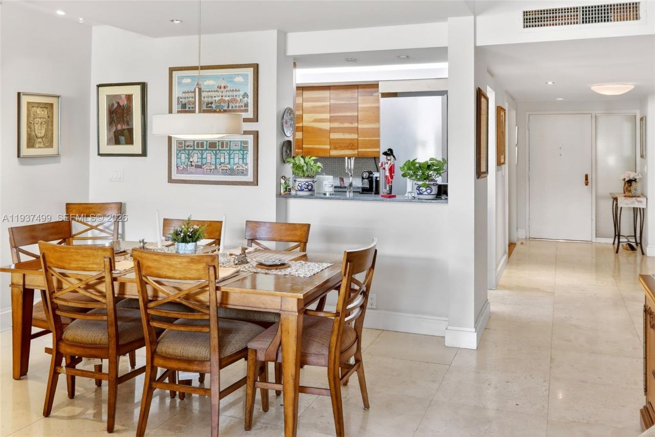 141 Crandon Blvd, Unit 338, Key Biscayne, FL 33149 Photo