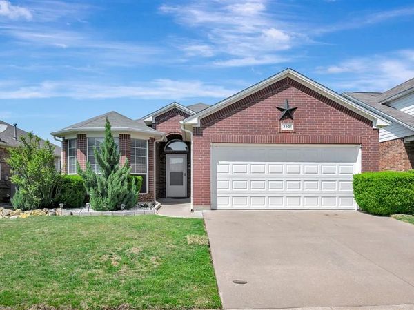 3921 Old Richwood Lane, Fort Worth, TX 76244