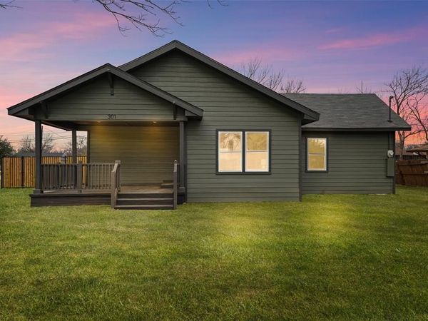 301 N Friou Street, Alvarado, TX 76009