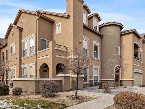 1325 S Meadows Parkway, Unit 224, Reno, NV 89521
