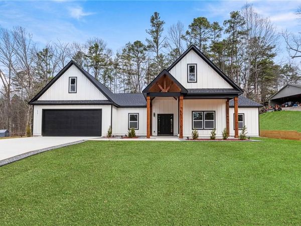 177 Summit Ridge Drive SE, Cartersville, GA 30120