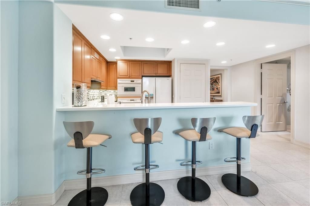 2748 Tiburon Blvd E, Unit C-301, Naples, FL 34109 Photo