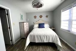 4714 Woodland St. photo 4