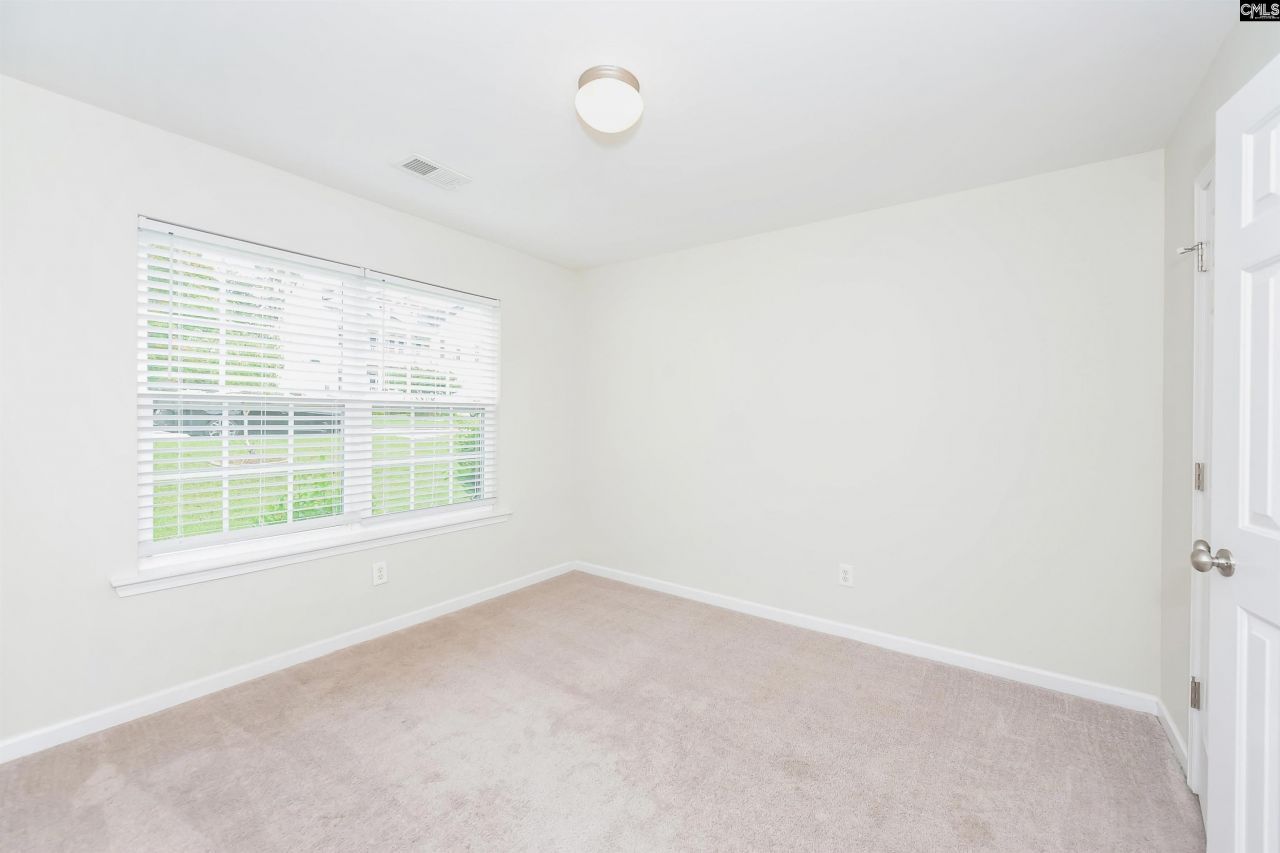 143 Vermillion Drive Photo 12