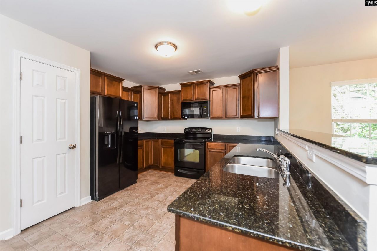 143 Vermillion Drive Photo 8