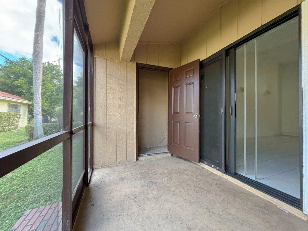 3553 Riverside Drive, Coral Springs, FL 33065 Photo