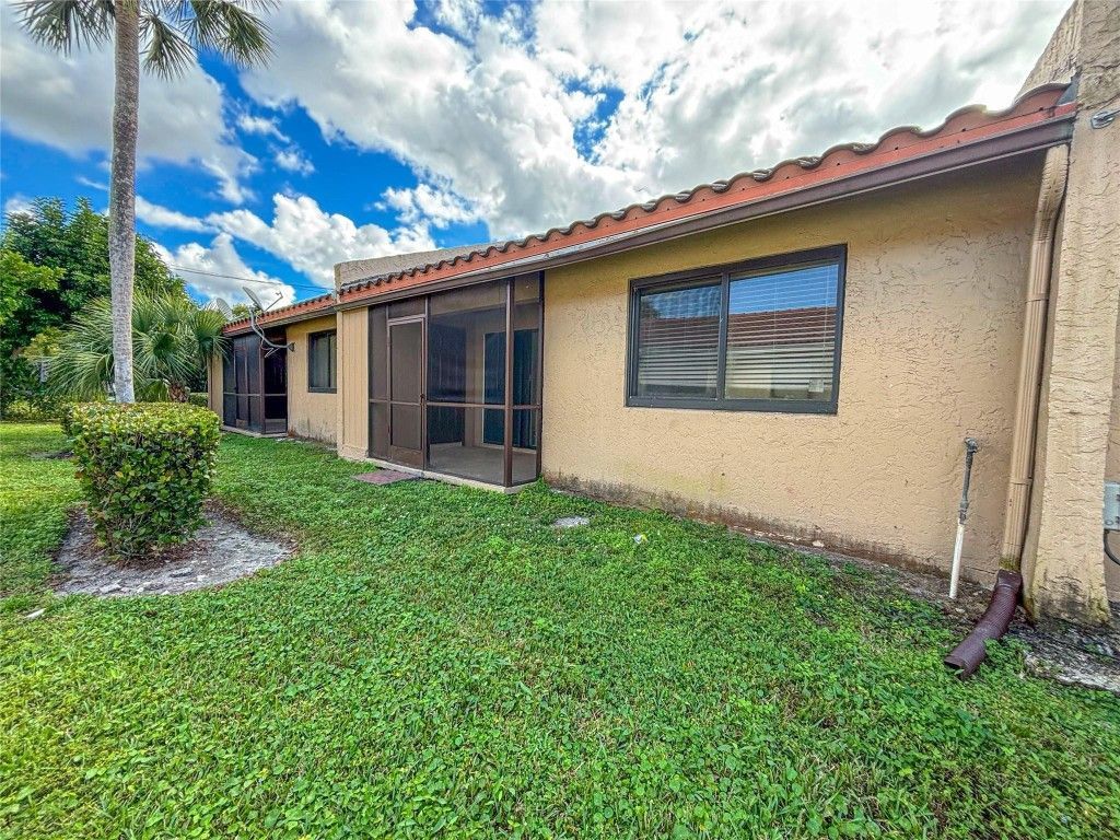 3553 Riverside Drive, Coral Springs, FL 33065 Photo