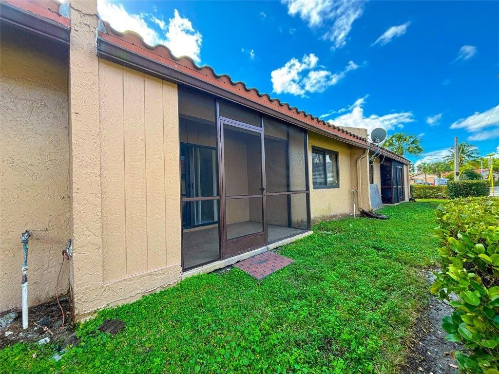 3553 Riverside Drive, Coral Springs, FL 33065 Photo