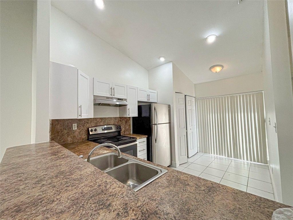 3553 Riverside Drive, Coral Springs, FL 33065 Photo