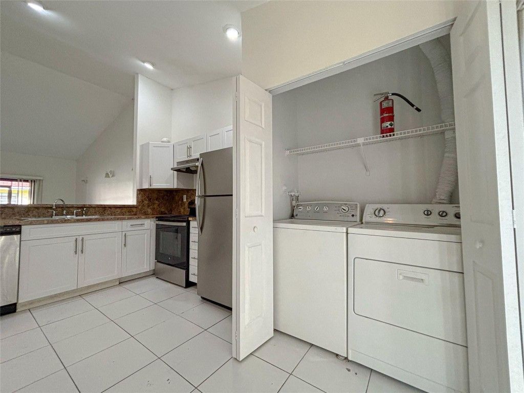 3553 Riverside Drive, Coral Springs, FL 33065 Photo