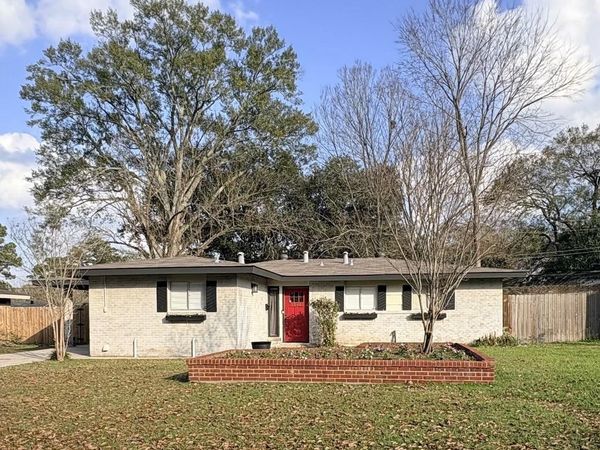 2245 Seracedar, Baton Rouge, LA 70816