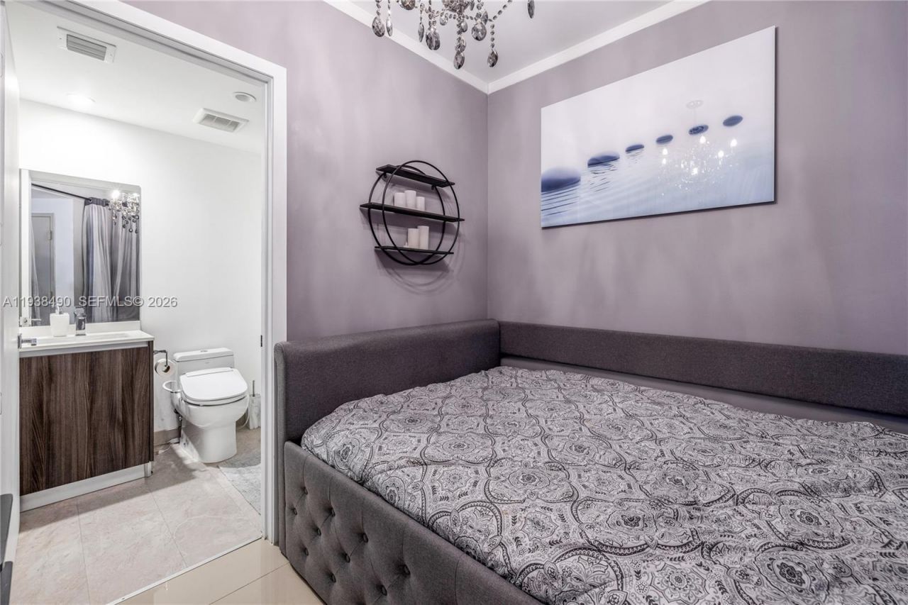 488 NE 18th St, Unit 1511, Miami, FL 33132 Photo