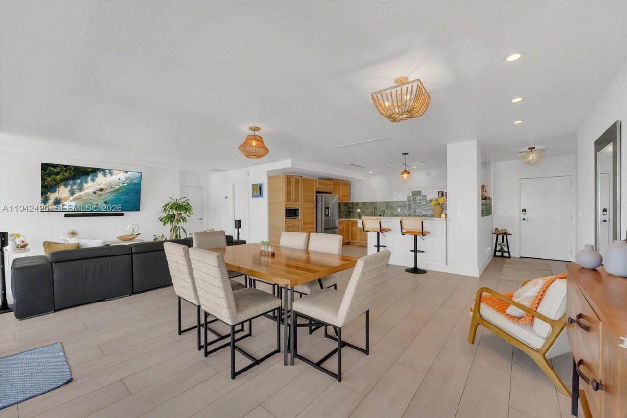 2451 Brickell Ave, Unit 17D, Miami, FL 33129 Photo