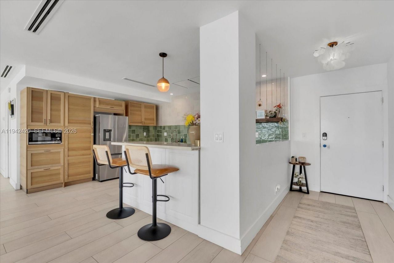 2451 Brickell Ave, Unit 17D, Miami, FL 33129 Photo