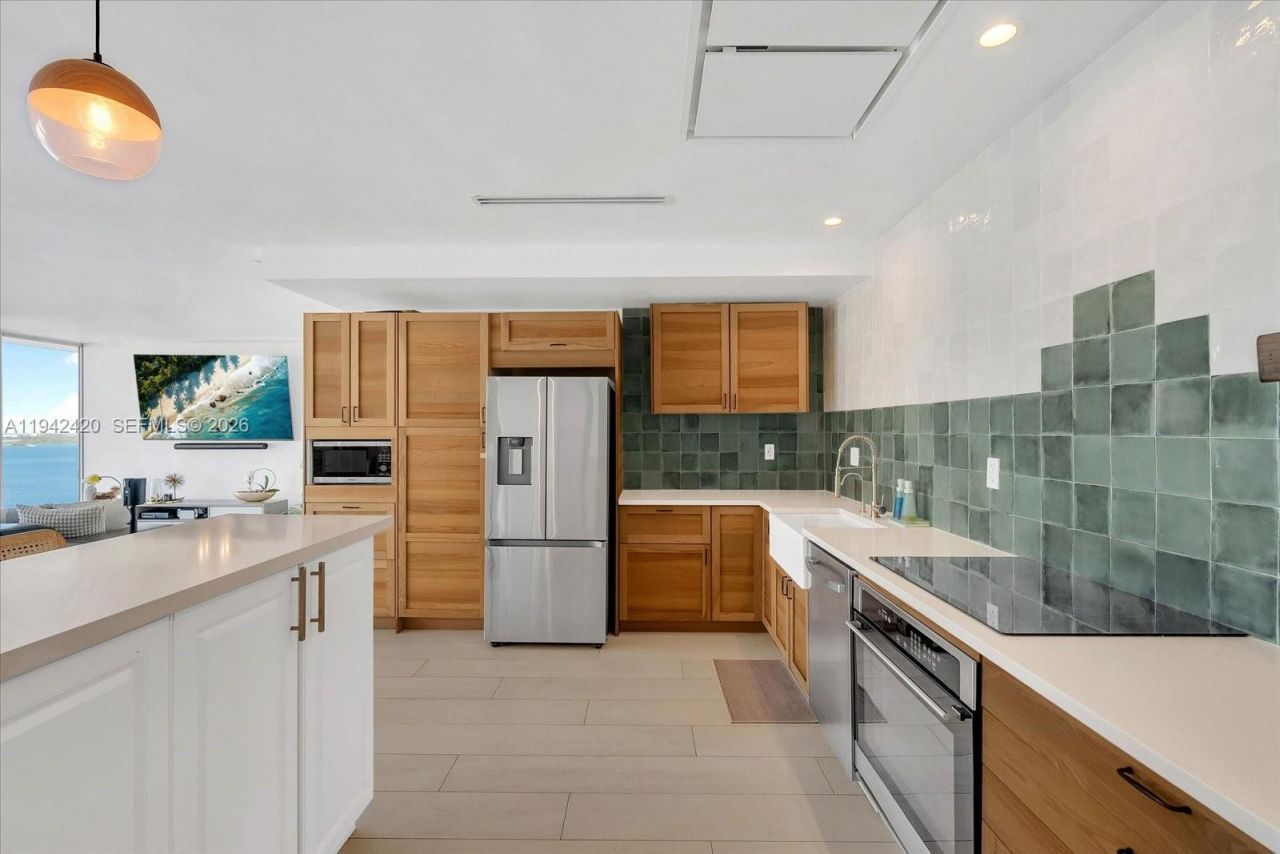 2451 Brickell Ave, Unit 17D, Miami, FL 33129 Photo