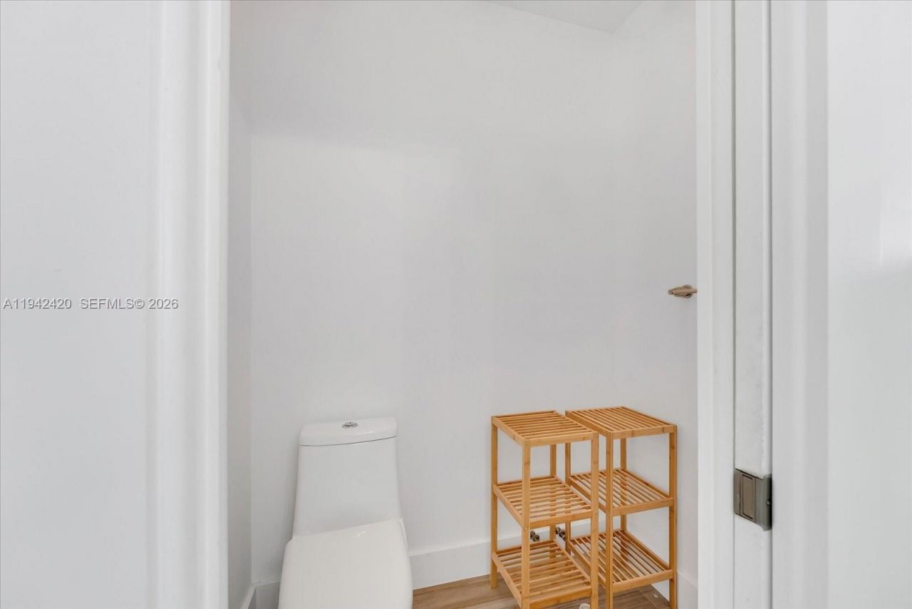 2451 Brickell Ave, Unit 17D, Miami, FL 33129 Photo