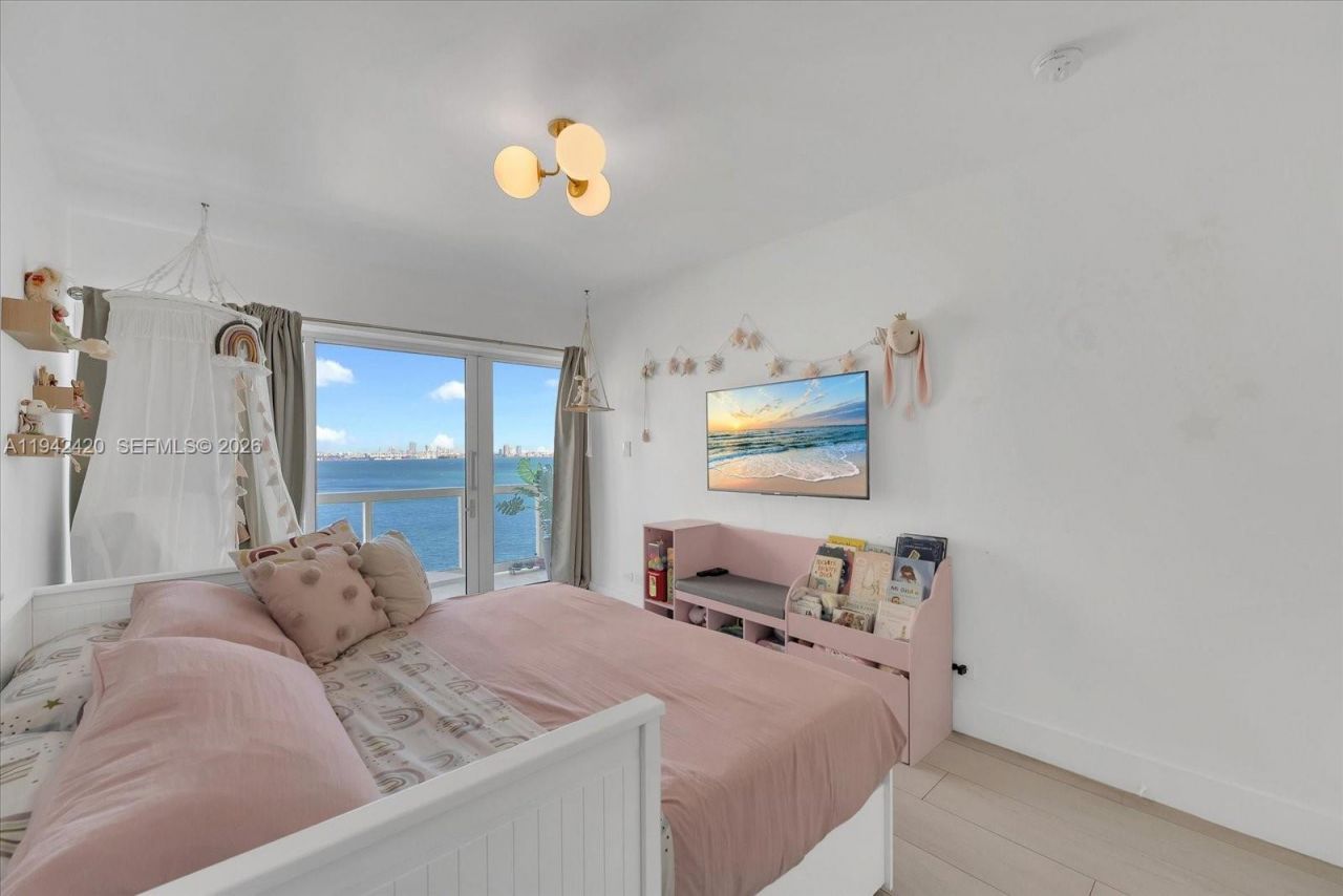 2451 Brickell Ave, Unit 17D, Miami, FL 33129 Photo