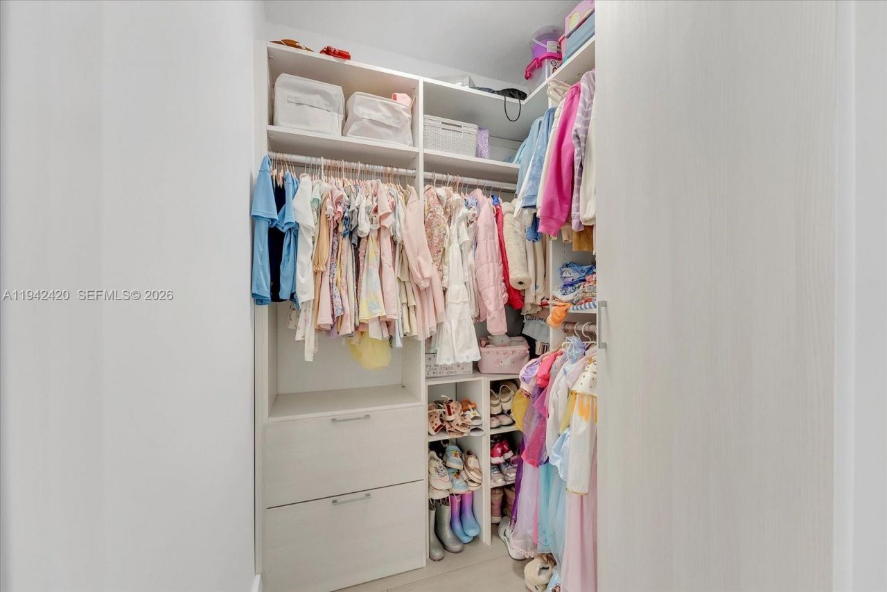 2451 Brickell Ave, Unit 17D, Miami, FL 33129 Photo