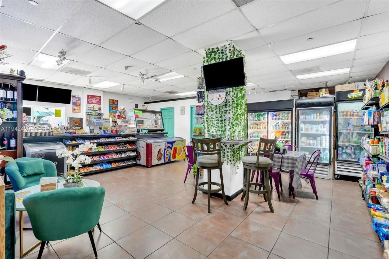 2451 Brickell Ave, Unit 17D, Miami, FL 33129 Photo